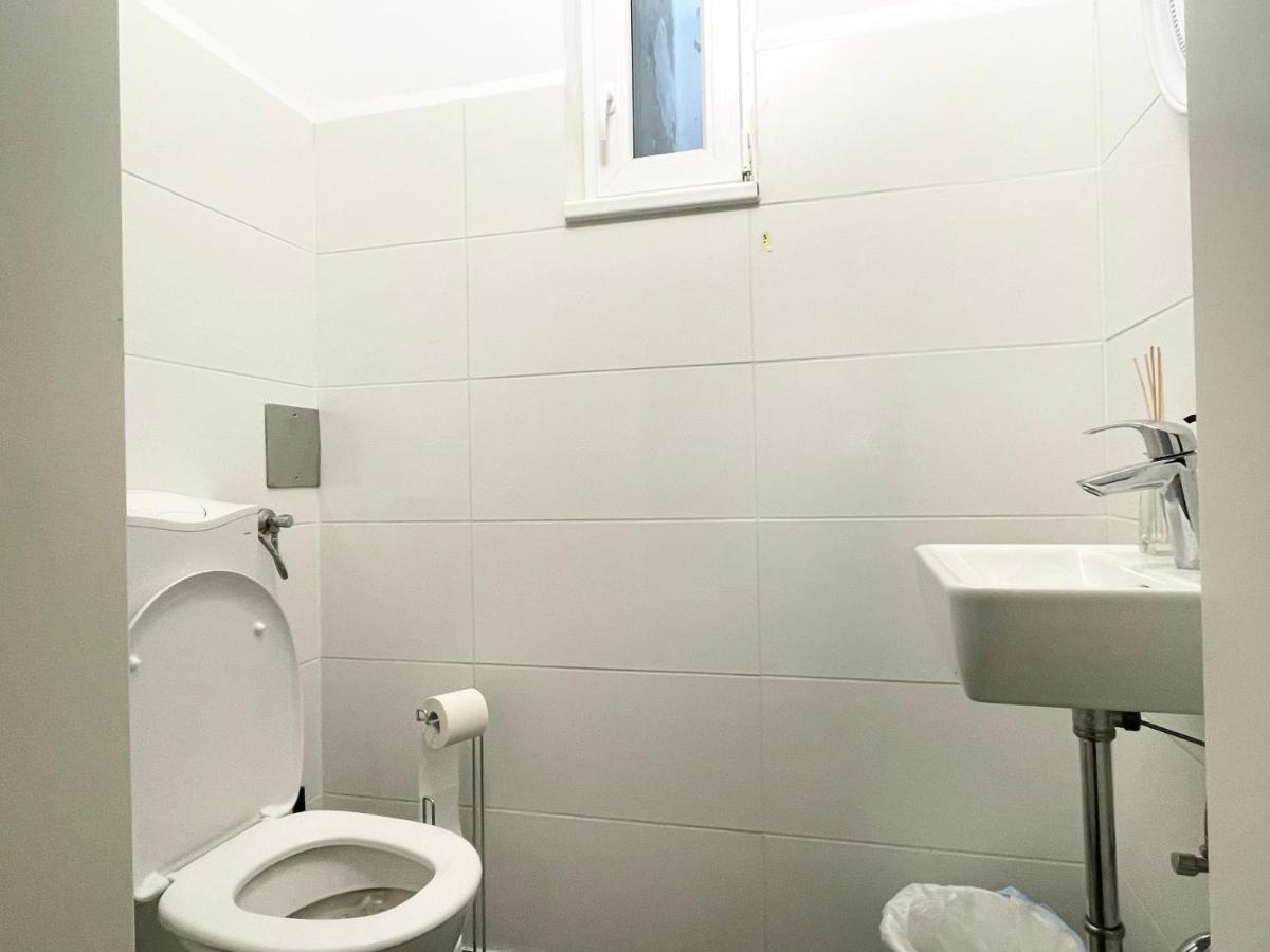 Premium Apartment Located At The Famous Vienna Kutschkermarkt ภายนอก รูปภาพ